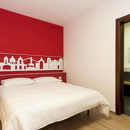 Central Rooms Il Re CTA Exterior foto