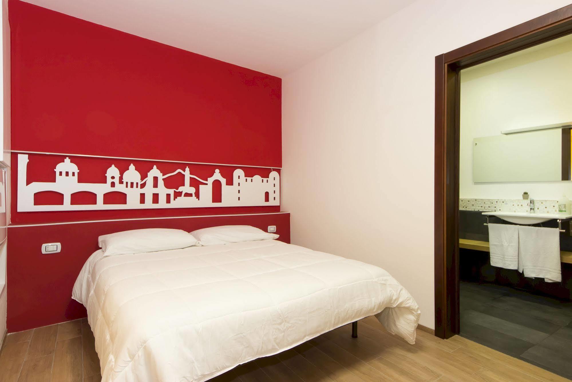 Central Rooms Il Re CTA Exterior foto